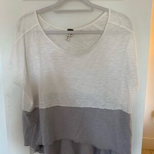 We The Free White and Gray Short Sleeve Top